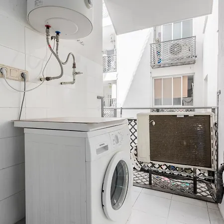 Terrazas De Banus, Location