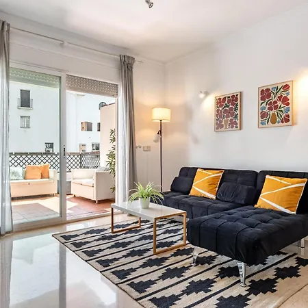 Terrazas De Banus, Location