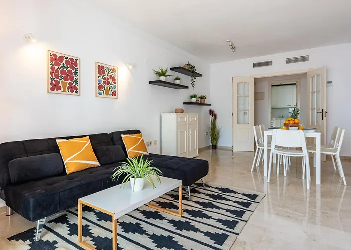 Terrazas De Banus, Location *